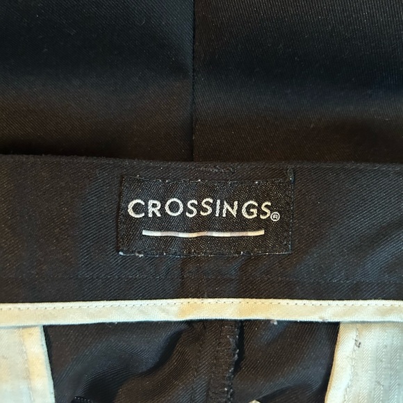 Crossings men’s shorts. Beautiful. Size 38. EUC - Picture 2 of 4